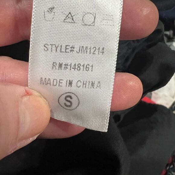 J. Marie shelby top in black size small - Picture 10 of 11